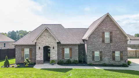 140 Bloomsbury Dr, Portland, TN 37148