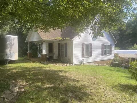 1054 Seven Mile Ferry Rd N, Clarksville, TN 37040