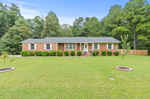 1884 Blue Creek Rd, Tullahoma, TN 37388