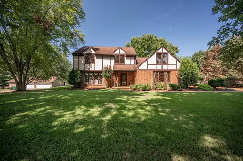 605 Francis Cir, Mount Juliet, TN 37122