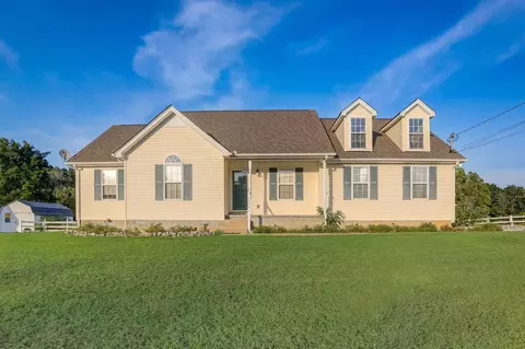 1236 Dellrose Dr, Bell Buckle, TN 37020