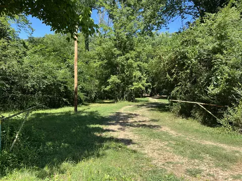 149 W End Ave, Centerville, TN 37033 photo 12