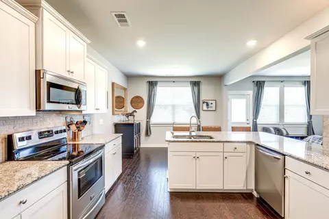 8017 Regiment Dr, Spring Hill, TN 37174 photo 8
