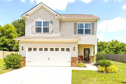 8017 Regiment Dr, Spring Hill, TN 37174