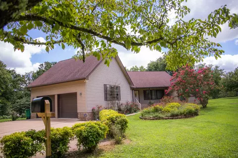 10208 Sims Harris Rd, Ooltewah, TN 37363