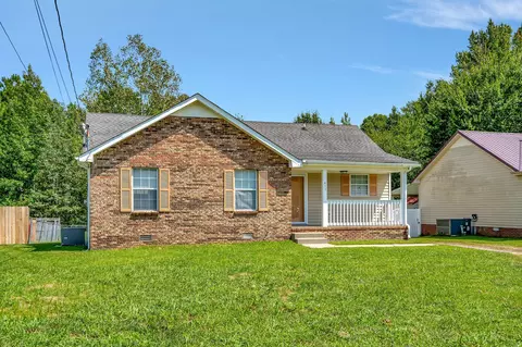 411 Donna Dr, Clarksville, TN 37042