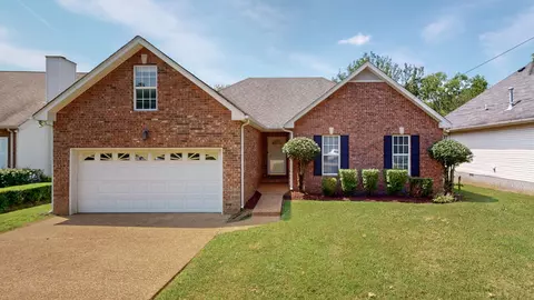 3125 Chateau Valley Dr, Nashville, TN 37207