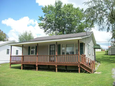 410 W Adams St, Woodbury, TN 37190