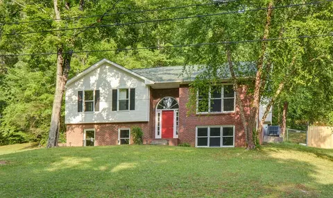 271 Denny Rd, Clarksville, TN 37043