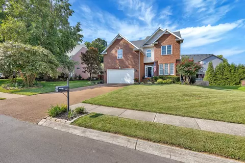 1604 Lantana Dr, Thompsons Station, TN 37179