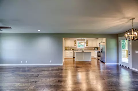 120 Vantrease Rd, Cottontown, TN 37048 photo 9