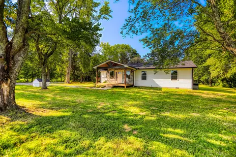 120 Vantrease Rd, Cottontown, TN 37048 photo 3