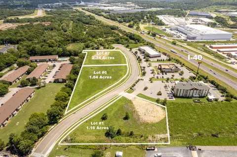 1000 S Cumberland Center Blvd, Lebanon, TN 37087