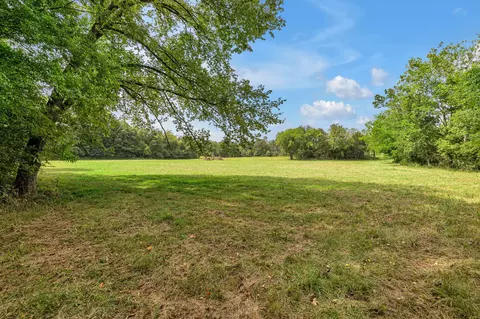1819 Bear Creek Pike, Columbia, TN 38401