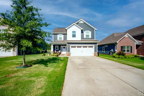 1142 Cotillion Dr, Murfreesboro, TN 37128