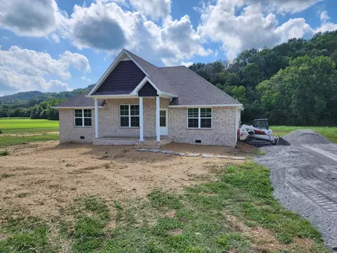 4108 Hartsville Rd, Lafayette, TN 37083