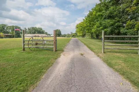 5633 Dividing Ridge Rd, Goodlettsville, TN 37072