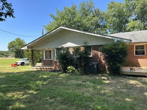 10026 Mona Rd, Murfreesboro, TN 37129 photo 2