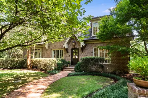 4316 Signal Hill Dr, Nashville, TN 37205