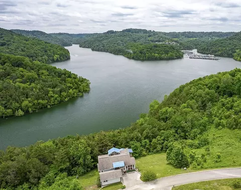 140 Sandgate Dr, Smithville, TN 37166