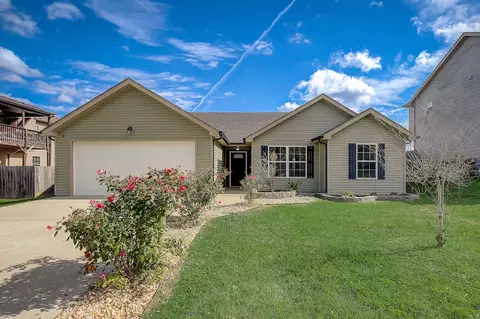 1139 Freedom Dr, Clarksville, TN 37042
