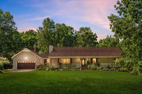 652 Overhead Bridge Rd, Hampshire, TN 38461