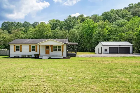 9956 Gassaway Rd, Woodbury, TN 37190