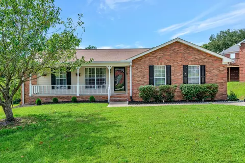 211 Eisenhower Dr, Ashland City, TN 37015