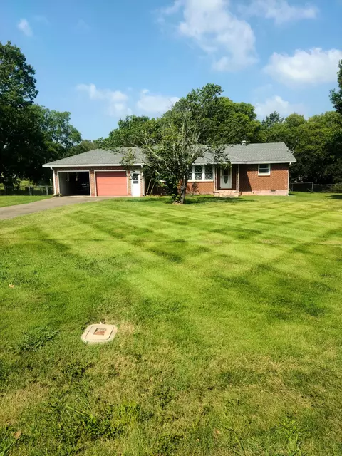 170 Hazelwood Ln, La Vergne, TN 37086