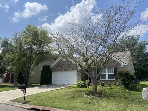 1027 Daniel Ln, Spring Hill, TN 37174 photo 4