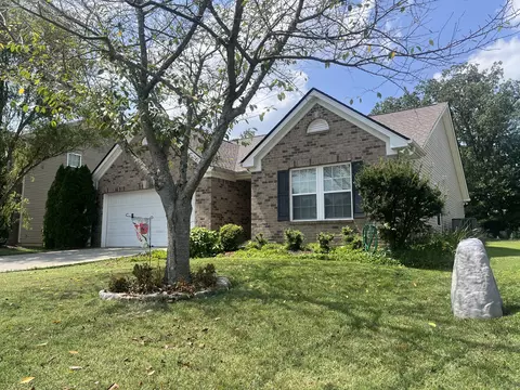 1027 Daniel Ln, Spring Hill, TN 37174 photo 2