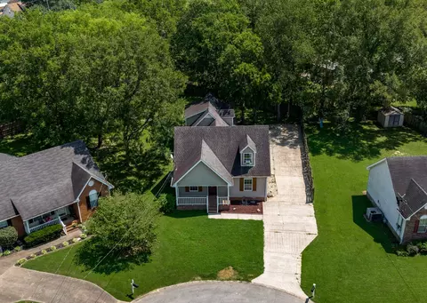 130 Matt Ct, Gallatin, TN 37066