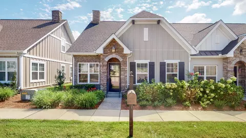 707 Fern Hollow Rd, Hendersonville, TN 37075