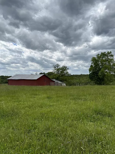 2 Union Grove Rd NE, Charleston, TN 37310