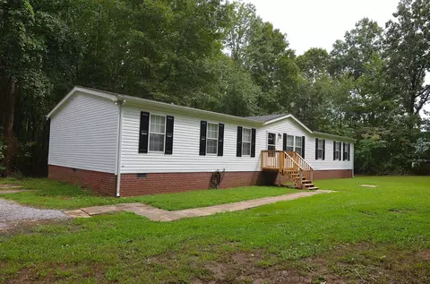 2687 Dick Farmer Rd, Cedar Hill, TN 37032