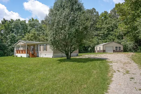 504 Cedar Grove Rd, Quebeck, TN 38579
