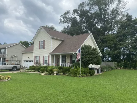 1407 Addison Dr, Clarksville, TN 37042