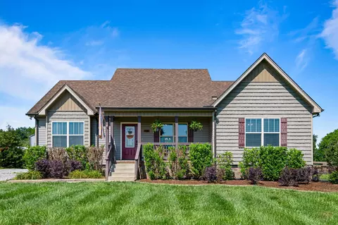 3186 Hallmark Dr, Lewisburg, TN 37091