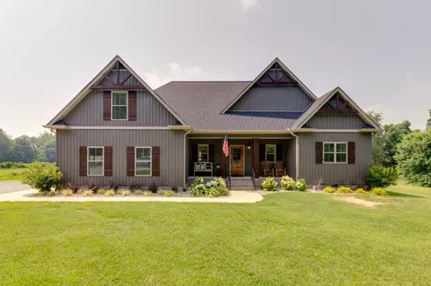 3006 Old Greenbrier Pike, Greenbrier, TN 37073