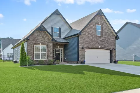 508 Bowden Dr, Clarksville, TN 37043