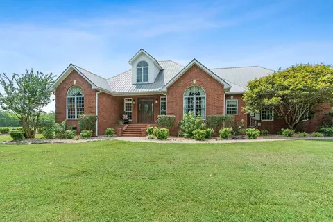 775 Pepper Hill Rd, Bell Buckle, TN 37020