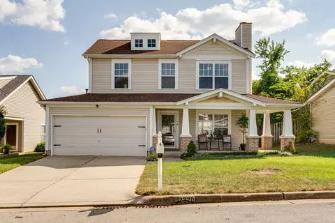 2220 Crescent Valley Ln, Hermitage, TN 37076