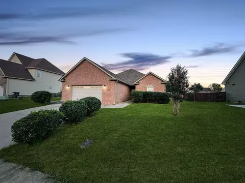 3741 Clearwood Ln, Clarksville, TN 37040
