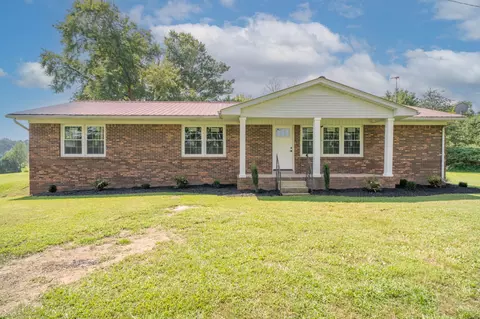 273 Waterloo Rd, Lawrenceburg, TN 38464