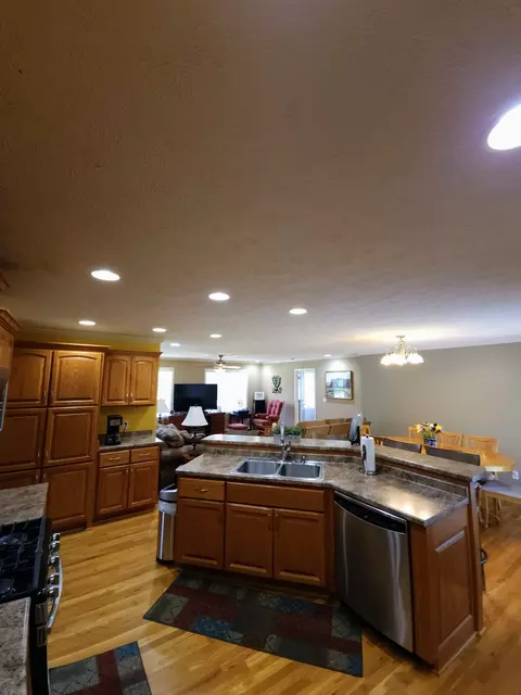 301 W King St, Morrison, TN 37357 photo 23