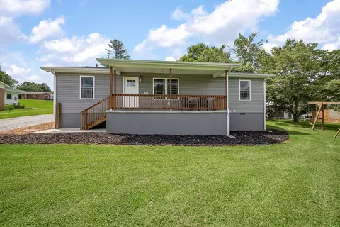 1109 N Spring St, Sparta, TN 38583