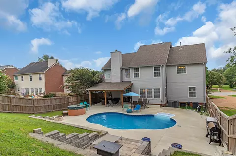236 Dandridge Dr, Franklin, TN 37067
