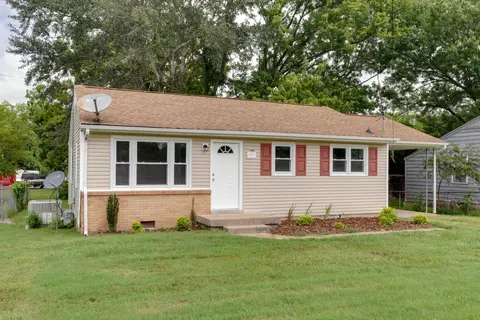 512 E Park Ave, Gallatin, TN 37066