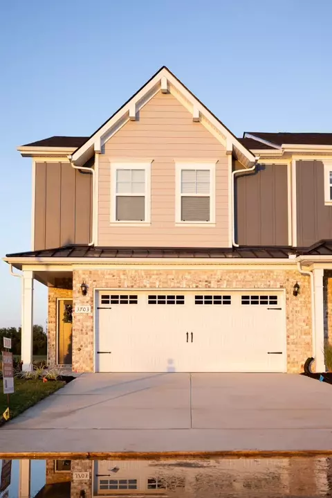 5746 Cloverwood Dr, Rockvale, TN 37153