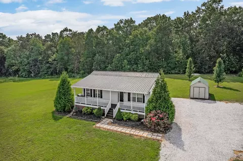 8951 Jacksboro Rd, Mcminnville, TN 37110